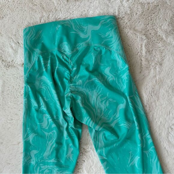 Gymshark Bright Green Booty Scrunch Power Leggings - Picture 10 of 10